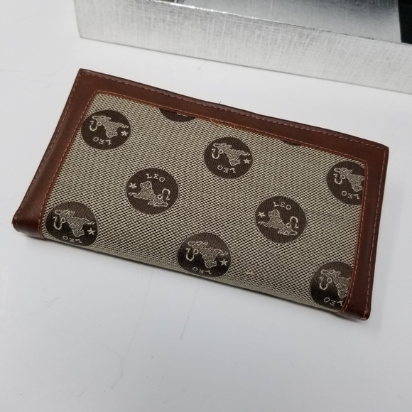 Winston Boxed Set Clutch Purse Wallet Key Case Astrology Leo Lion Check Y2K - Picture 6 of 10